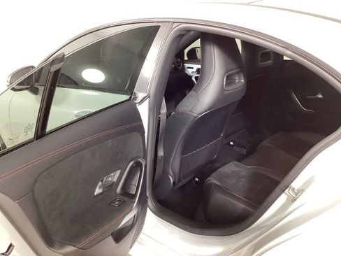Used 2022 Mercedes-Benz CLA 250 image 21