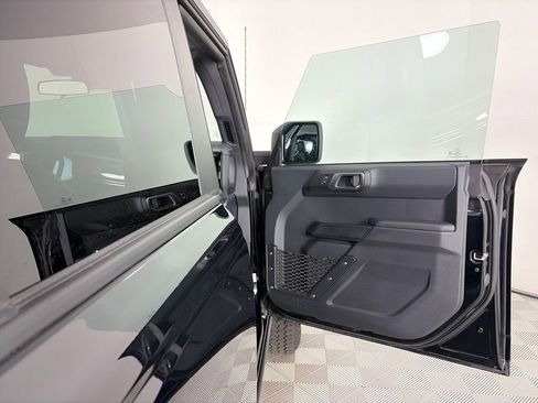 Used 2025 Ford Bronco Big Bend w/ Black Diamond Package AWD/4WD image 30