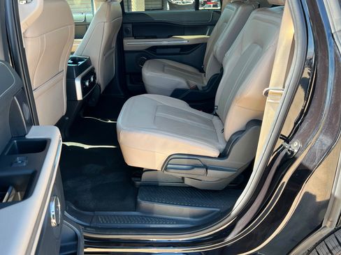 Used 2024 Ford Expedition Max Limited image 22