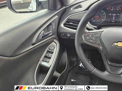 Used 2021 Chevrolet Malibu RS FWD image 16