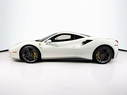 Certified 2016 Ferrari 488 GTB RWD image 4