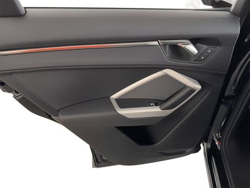 Certified 2022 Audi Q3 2.0T Premium image 17