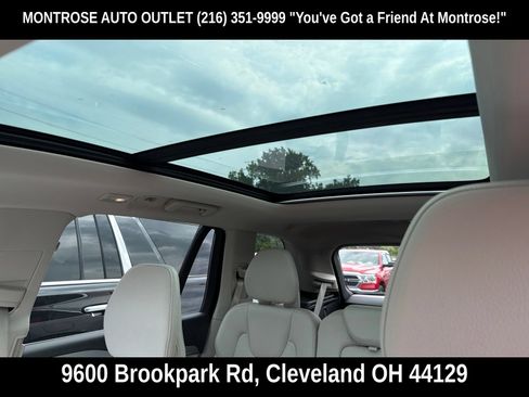 Used 2023 Volvo XC90 B5 Core w/ Climate Package AWD/4WD image 4