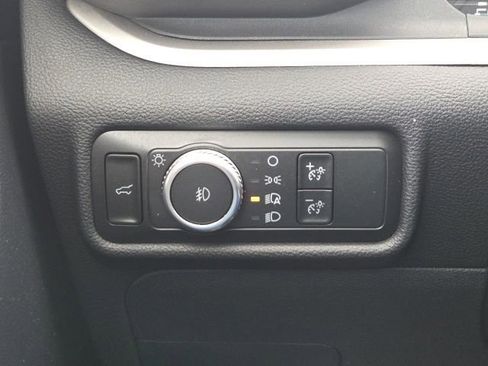 Used 2021 Ford Explorer XLT w/ Equipment Group 202A AWD/4WD image 28