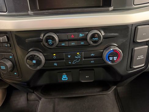 Used 2025 Ford F250 XLT image 26