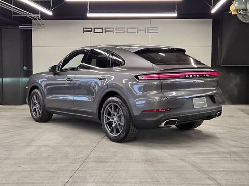 Certified 2026 Porsche Cayenne Coupe AWD/4WD image 3