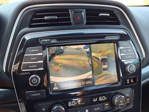 Used 2023 Nissan Maxima SR w/ Sport Mat Group FWD image 19