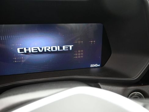 Used 2025 Chevrolet Colorado Trail Boss AWD/4WD image 12