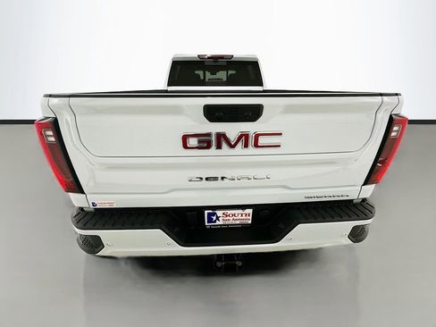 New 2026 GMC Sierra 2500 Denali w/ Denali Reserve Package AWD/4WD image 6