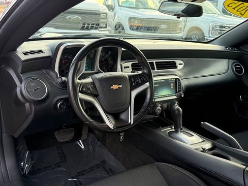 Used 2015 Chevrolet Camaro LT image 4