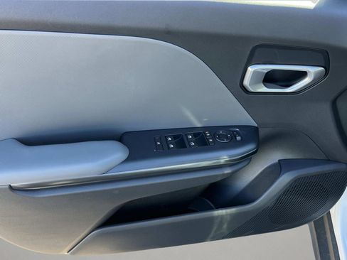 New 2025 Kia K4 LXS FWD image 20