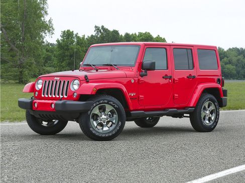 Used 2017 Jeep Wrangler Unlimited Sahara w/ Dual Top Group AWD/4WD image 1