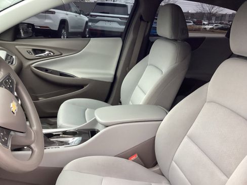 Used 2022 Chevrolet Malibu LS image 12
