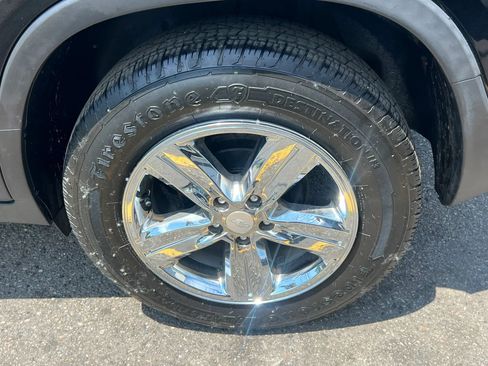 Used 2018 Chevrolet Trax LT w/ LT Convenience Package FWD image 11