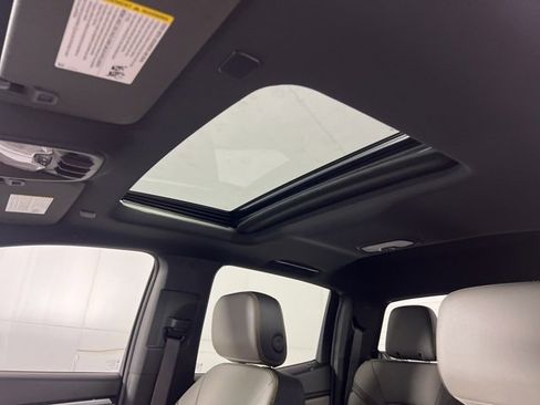 New 2026 Chevrolet Colorado ZR2 w/ Off-Road Front Bumper Package image 13