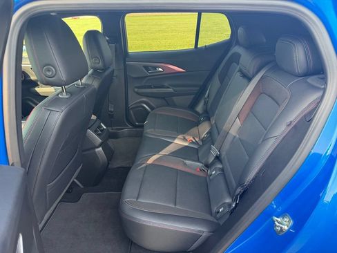 Used 2025 Chevrolet Equinox EV RS FWD image 16