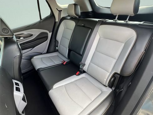 Used 2021 GMC Terrain SLT w/ Infotainment Package II FWD image 10
