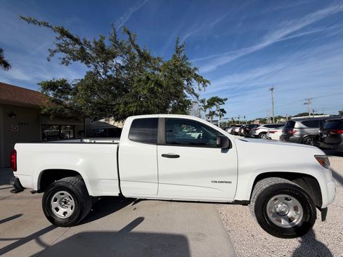 Used 2019 Chevrolet Colorado W/T w/ WT Convenience Package RWD image 3