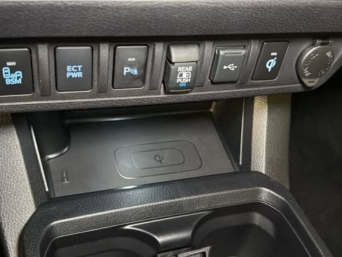 Used 2021 Toyota Tacoma TRD Sport w/ Technology Package image 25