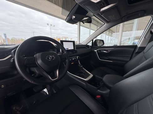 Used 2024 Toyota RAV4 XLE Premium image 12