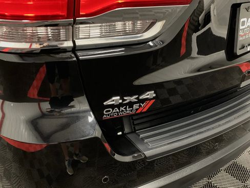 Used 2017 Jeep Grand Cherokee Laredo w/ Quick Order Package 23E image 15