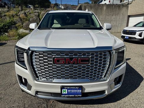 Used 2023 GMC Yukon Denali AWD/4WD image 42