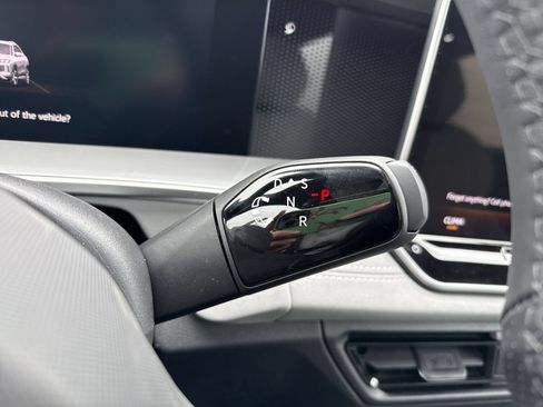 New 2026 Volkswagen Tiguan SE R-Line AWD/4WD image 19