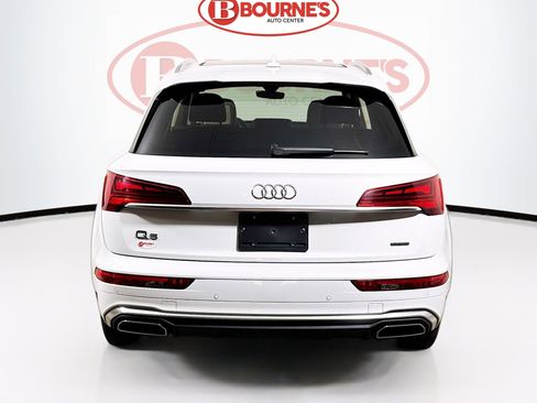 Used 2023 Audi Q5 2.0T Premium w/ Convenience Package image 9