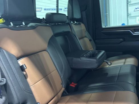 Used 2024 Chevrolet Silverado 2500 High Country w/ High Country Premium Package AWD/4WD image 73