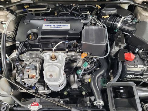 Used 2015 Honda Accord EX image 30