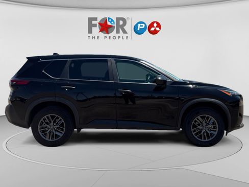 Used 2023 Nissan Rogue S FWD image 6