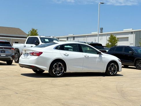 Used 2022 Chevrolet Malibu LT FWD image 8