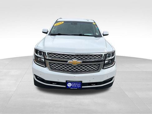 Used 2018 Chevrolet Suburban LT w/ LT Signature Package image 9