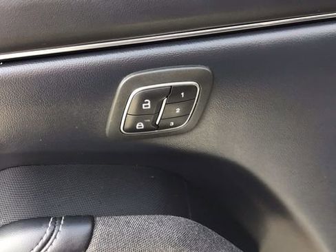 Used 2021 Ford Mustang Mach-E Premium image 16