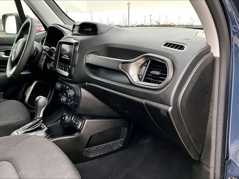 Used 2023 Jeep Renegade Latitude image 13