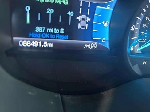 Used 2019 Ford Edge Titanium w/ Equipment Group 301A image 15