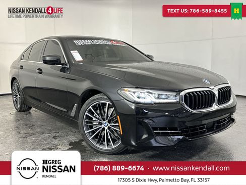 Used 2022 BMW 540i w/ Premium Package image 1