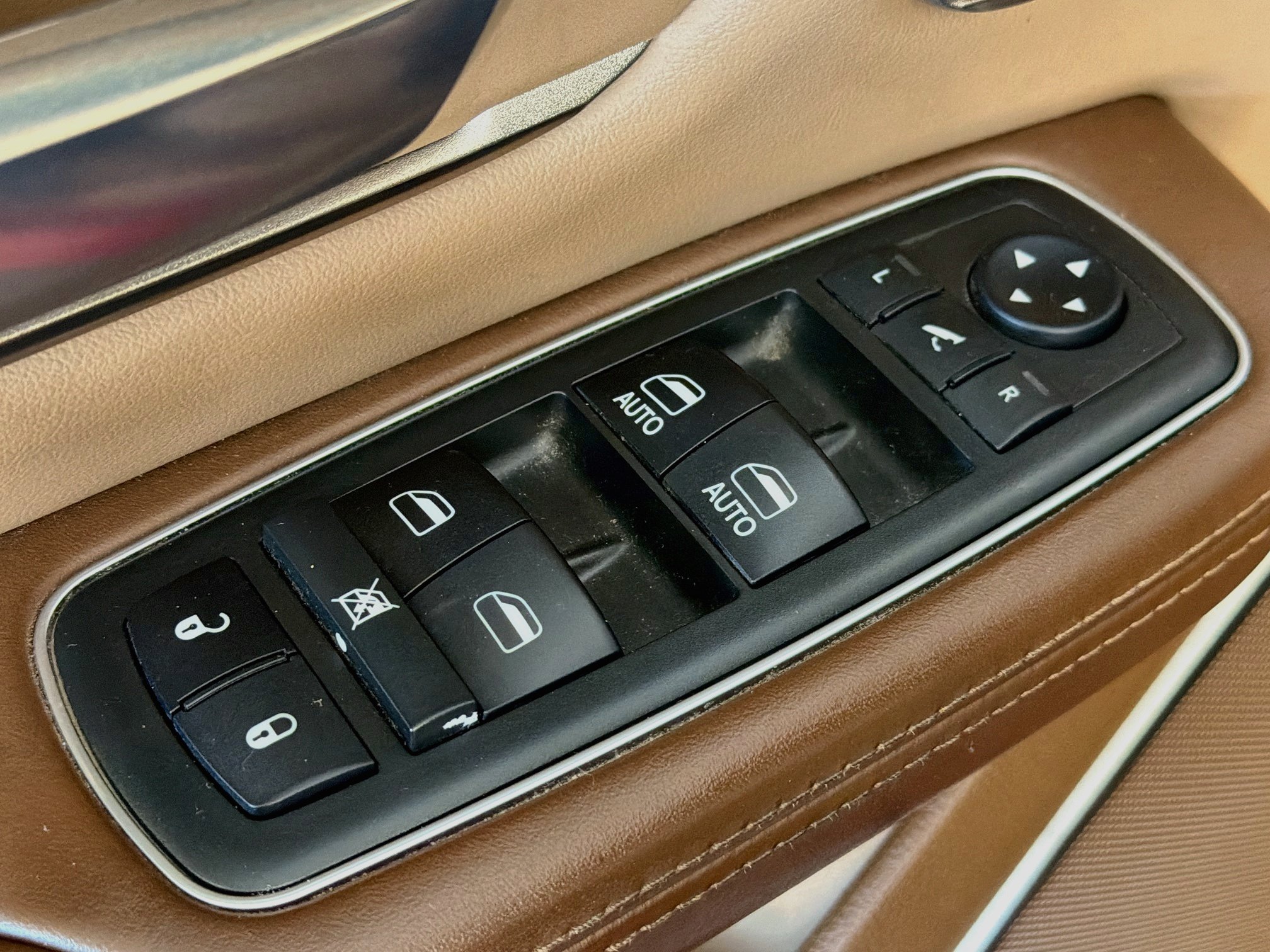 Used 2019 RAM 1500 Limited AWD/4WD image 15