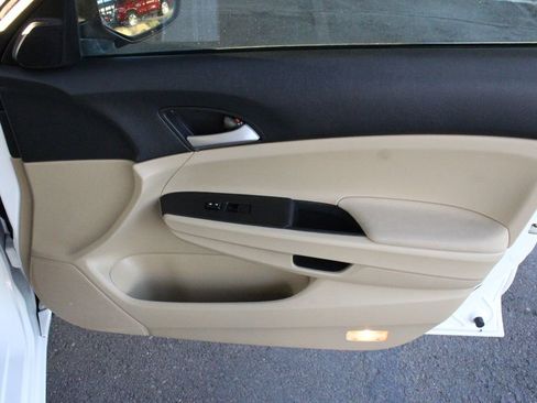 Used 2012 Honda Accord LX image 37