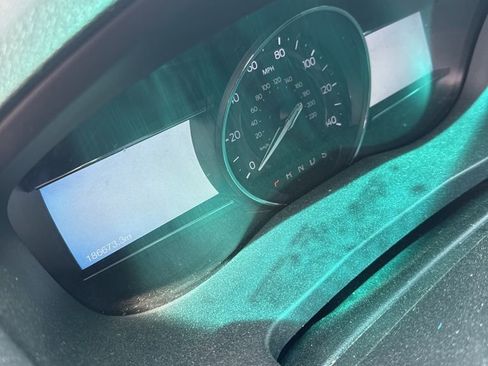 Used 2016 Ford Explorer XLT w/ Equipment Group 201A image 5