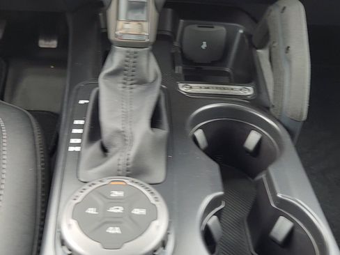 New 2025 Ford Bronco Badlands image 21