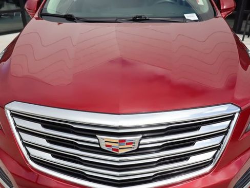 Used 2019 Cadillac XT5 Premium Luxury image 19