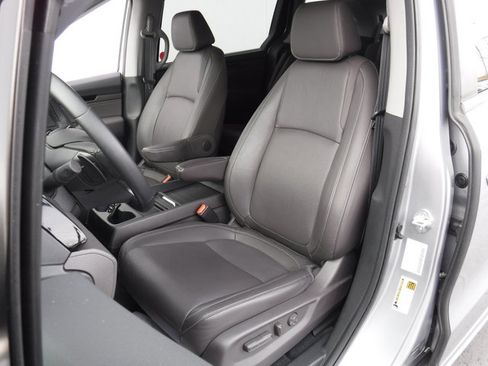 Used 2023 Honda Odyssey Touring image 15