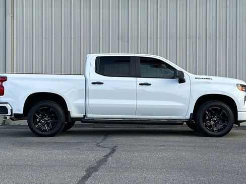 Used 2024 Chevrolet Silverado 1500 Custom w/ Turbomax Blackout Package image 3