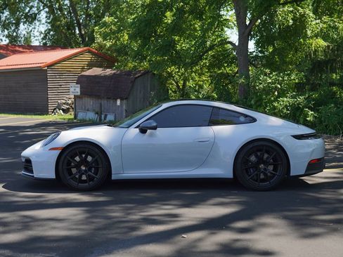 Used 2025 Porsche 911 Carrera T RWD image 11