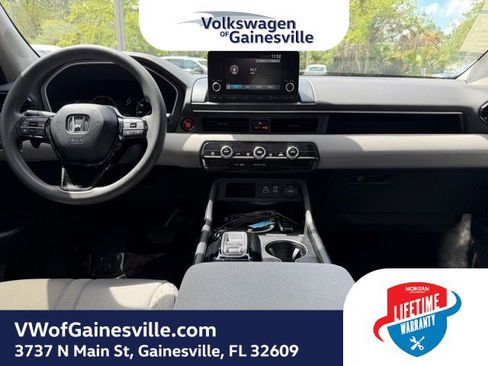 Used 2023 Honda Pilot LX image 15