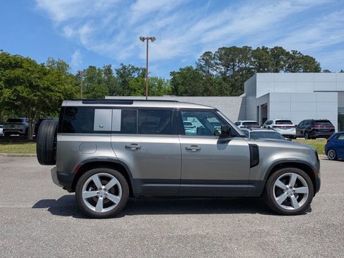 Used 2021 Land Rover Defender 110 S image 4