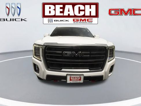 Used 2021 GMC Yukon XL AT4 AWD/4WD image 8