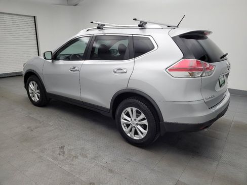 Used 2015 Nissan Rogue SV image 3