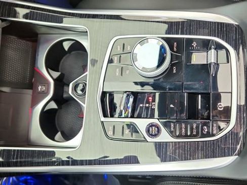 Used 2026 BMW X7 xDrive40i w/ M Sport Package image 54